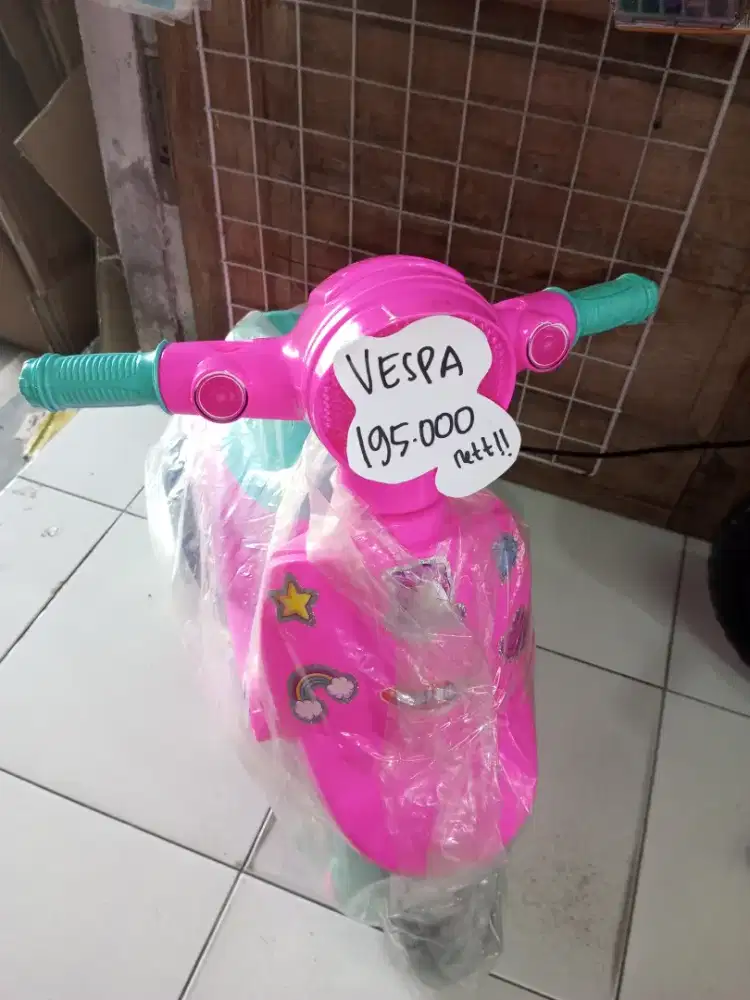 Mainan Anak Vespa Naik Musik