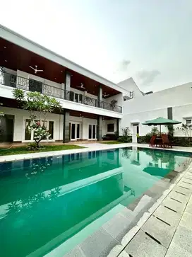 Dijual rumah Lux di lebak bulus
