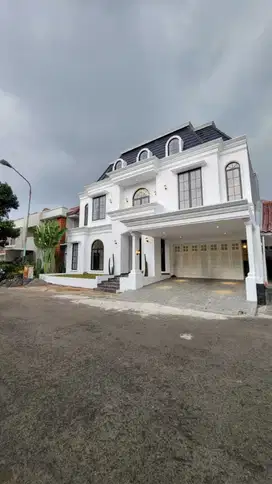 Rumah Brand New TURUN HARGA ada swim poll siap huni di bintaro