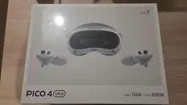 PICO ULTRA 4 VR HEADSET