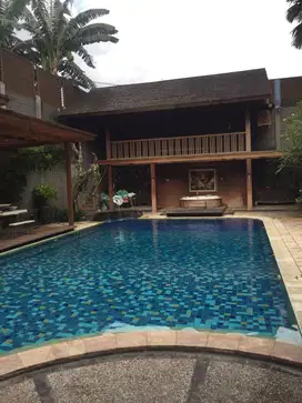 Rumah Mewah Menteng Bintaro, Lingkungan Asri Nyaman Untuk Keluarga