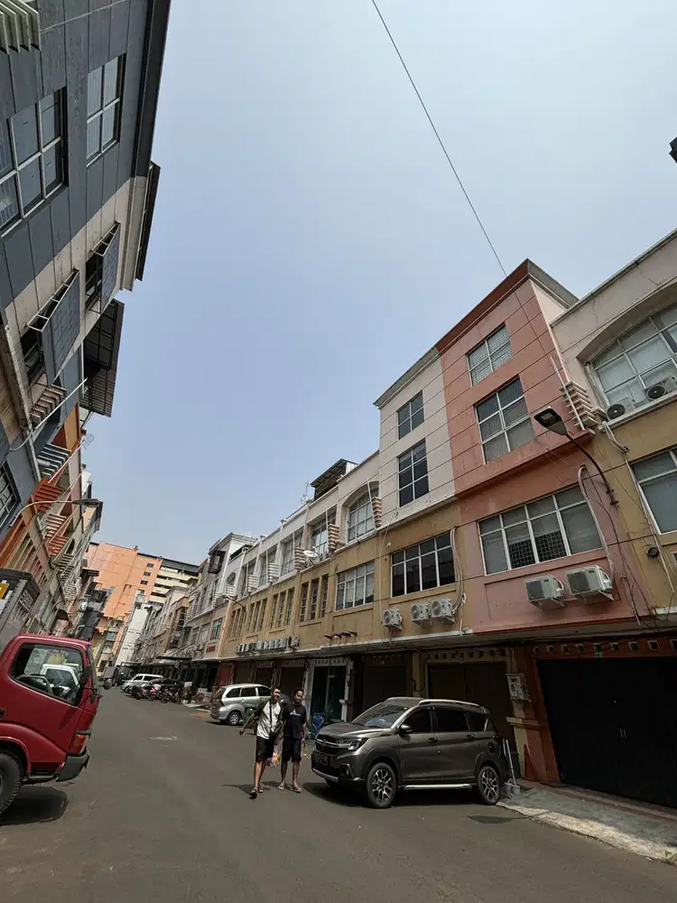 Dijual Ruko 5 lt 4,5 x 15 m2 di mall Taman Palem siap huni, nego yuk!