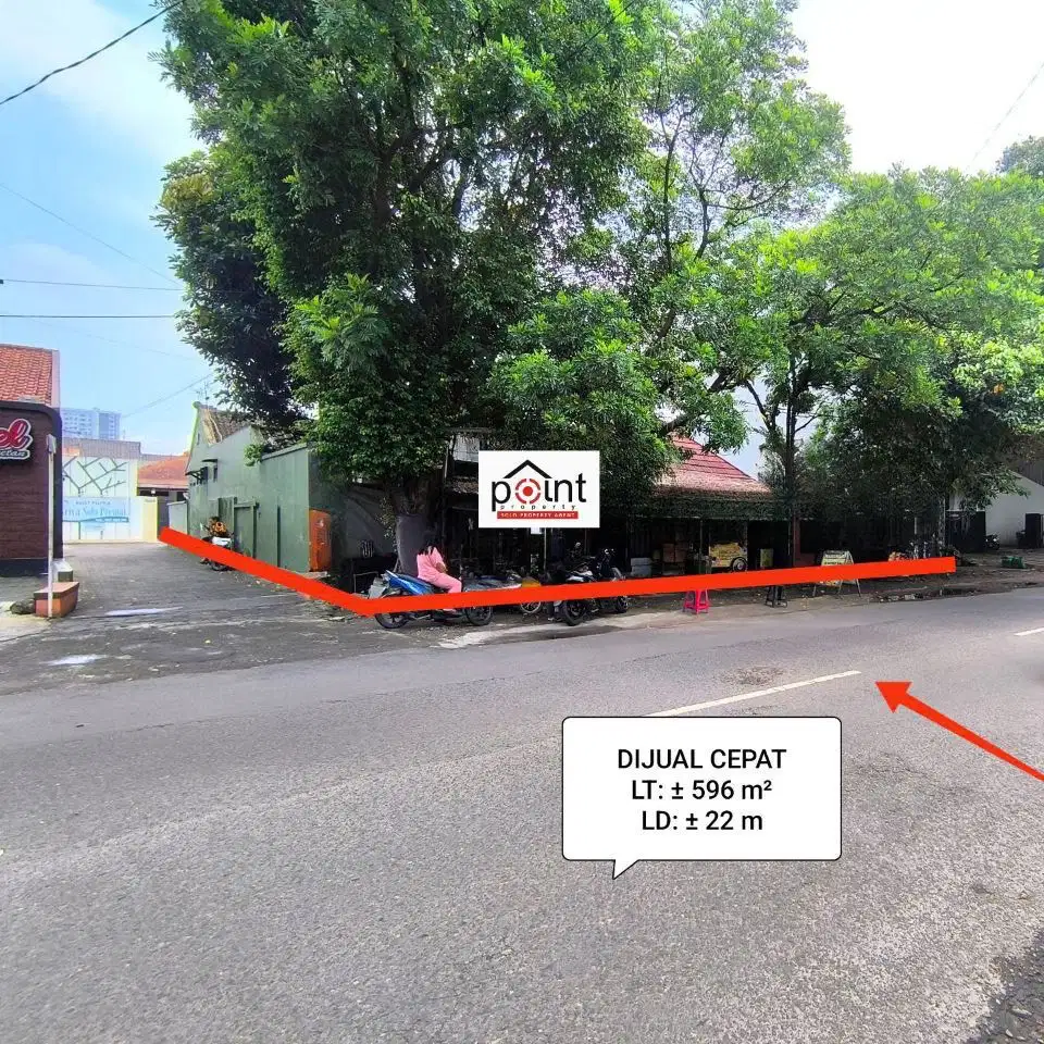 Rumah klasik hitung tanah lokasi Strategis tengah kota Solo