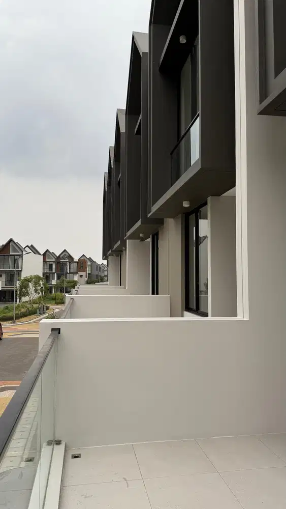 Sewa rumah Osaka residance pik2