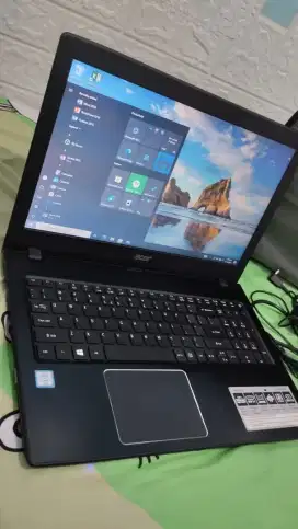 laptop ACER E5-575 Core i3 gen 6.  Ram 8gb/SSD.  Lancar