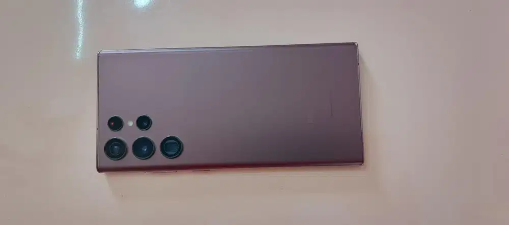 Samsung S22 Ultra terawat kondisi 95-97% lengkap!
