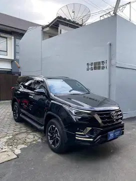 fortuner gr low km 2022 matic diesel full record auto 2000