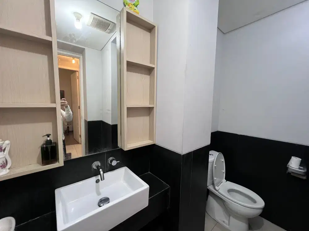 Dijual Cepat 1 Park Residence Apartment With 2 Bedrooms And Furnished