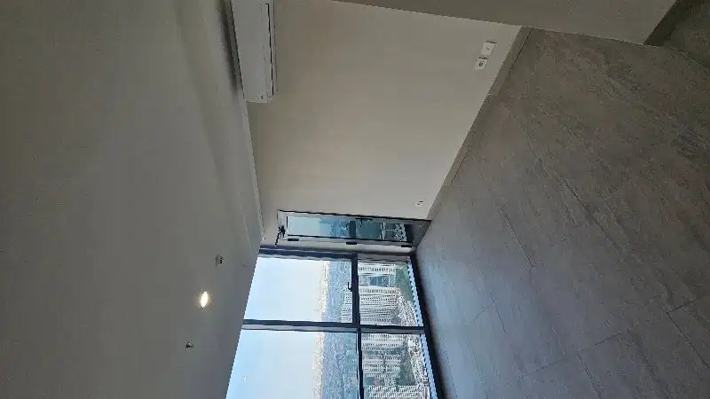 Disewakan Apartemen Menara Jakarta Kemayoran Bagus Unfurnish