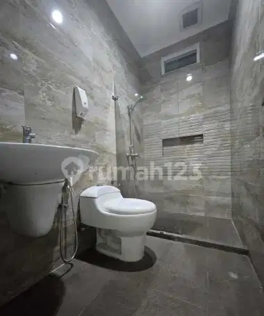 Rumah Kontrakan Bagus Furnished Cluster Dalton Gading Serpong, Tangera