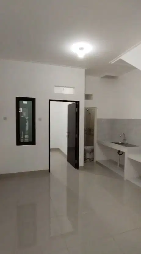 Dijual Murah Rumah Baru Bangun 3 Lantai Dekat Sekolah Di Tanjung Duren Jakarta Barat