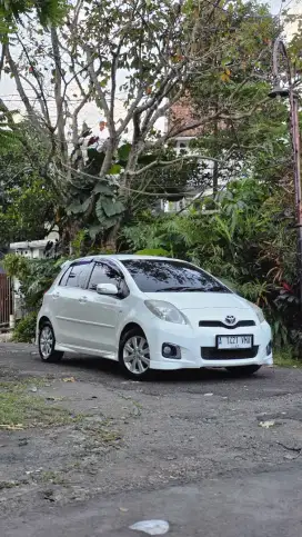 Yaris 1.5 S Limited TRD Matic AT 2012