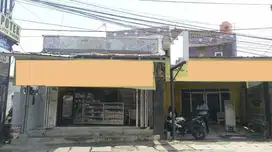 Dijual Rumah dan Usaha Apotek dan Klinik di Telukjambe Karawang