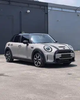 Mini Cooper S 2.0 2023 5-Doors