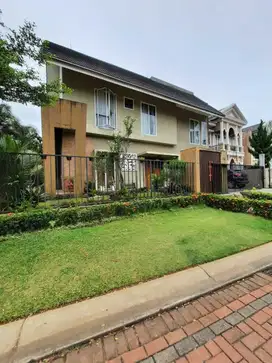 Dijual Rumah Hook Delatinos BSD City