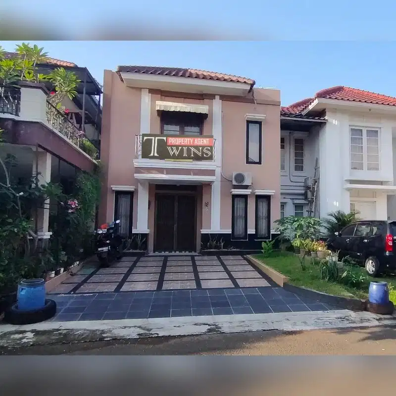 rumah dya lantai di legenda wisata cibubur