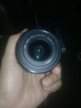 Dijual cepat lensa panasonic Lumix G14-42 Rp. 800.000 NEGO
