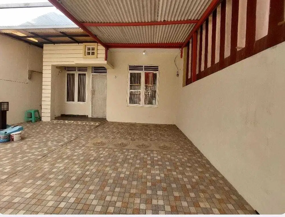 Rumah dijual di Taman royal 3. Tangerang