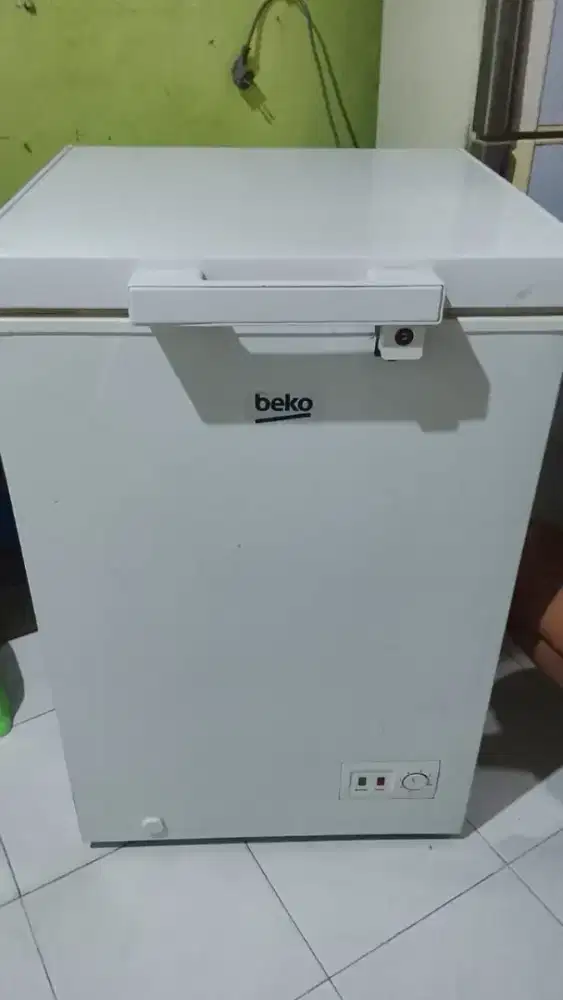 Freezer box beko 100L