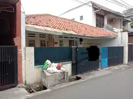 Di jual Rumah di Kebayoran Baru, Jakarta Selatan.