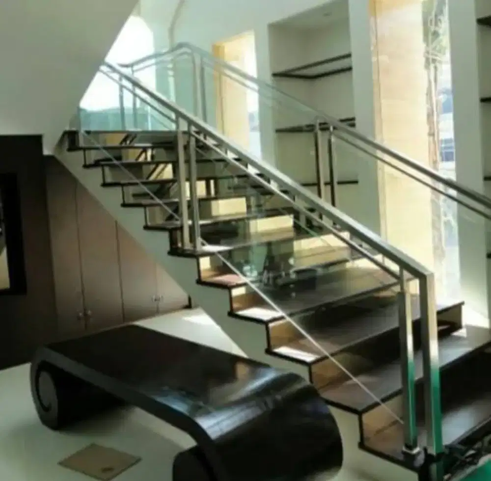 Reling Stainles steel kaca minimalis