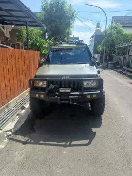 Jual suzuki vitara custom offroad 1993