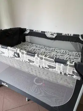 PRELOVED Baby Crib Kasur Anak Joie Commuter, Lengkap Dengan Dus