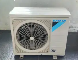 Jual Cepet aja HANYA Outdoor 1/2 PK merek DAIKIN (Original)