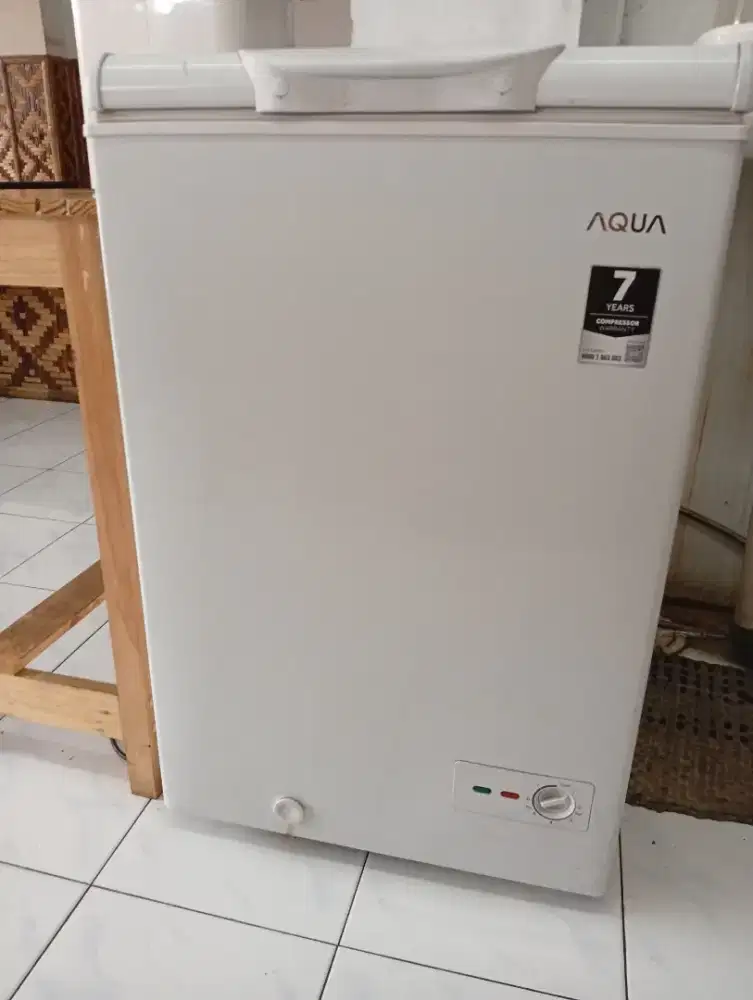 Freezer Merk Aqua Dijual Cepat