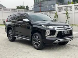 PAJERO DAKAR 4X4 ULTIMATE 2022 HITAM