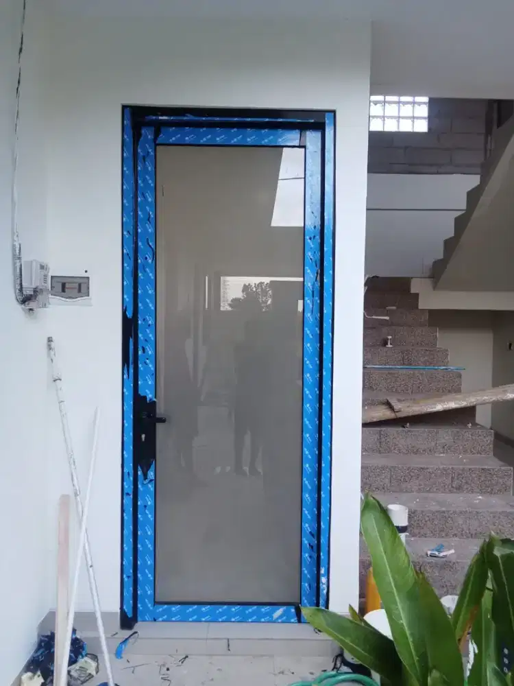 Pintu jendela aluminium kaca