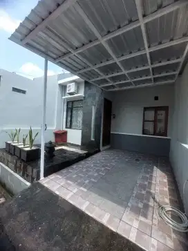 Disewakan Rumah Full perabot, Bersih, Nyaman, Aman, Cluster 1 pintu