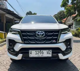 LOW KM 26rb - TOYOTA FORTUNER VRZ 2.8 GR SPORT 2023 MATIC KRDIT DP MIN