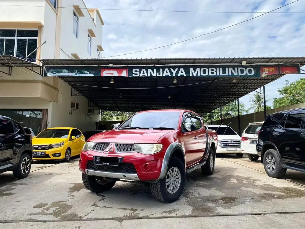 Mitsubishi Triton GLS DC 4x4 M/T 2014/2015