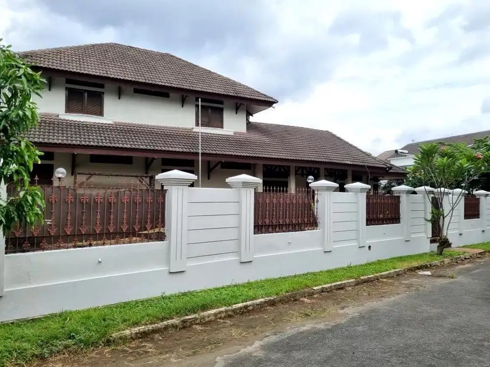 Dijual cepat rumah hook Perumahan Cinere Megapolitan.harga njop.depok