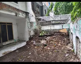 Dijual termurah rumah tua  di mangga dua abdad ,sawah besar