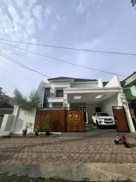 Rumah Mewah Siap Huni
Bebas Banjir Komplek Ambarapura Kodau Bekasi