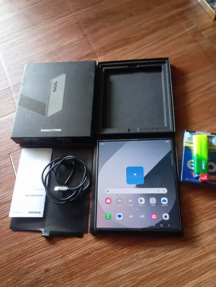 Samsung Z-Fold 6 512gb sein fullset  bisa tt hp lain