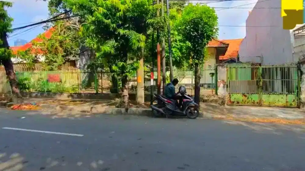 17. DIJUAL RUMAH JAKSA AGUNG SUPRAPTO SURABAYA PUSAT