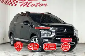Mitsubishi Xpander Cross Premium AT 2023 hitam Matic DP minim 51 juta