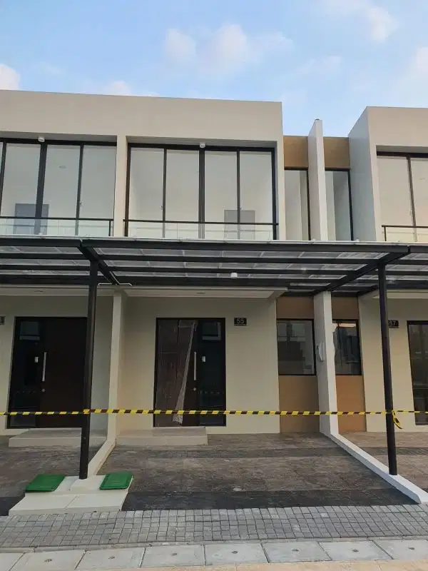 Disewakan Rumah 2 Lantai PIK 2 Kosongan Ukuran 4,5x10 m²