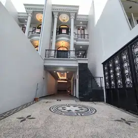 RUMAH BARU MEWAH EROPA CLASSIC 3LANTAI PEJATEN PASAR MINGGU