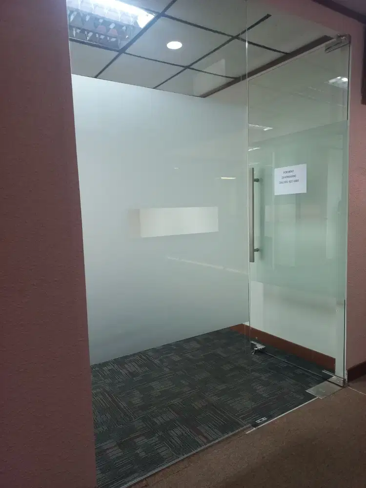 SEWA KANTOR PLAZA SENTRAL PARTISI LUAS 64 SQM