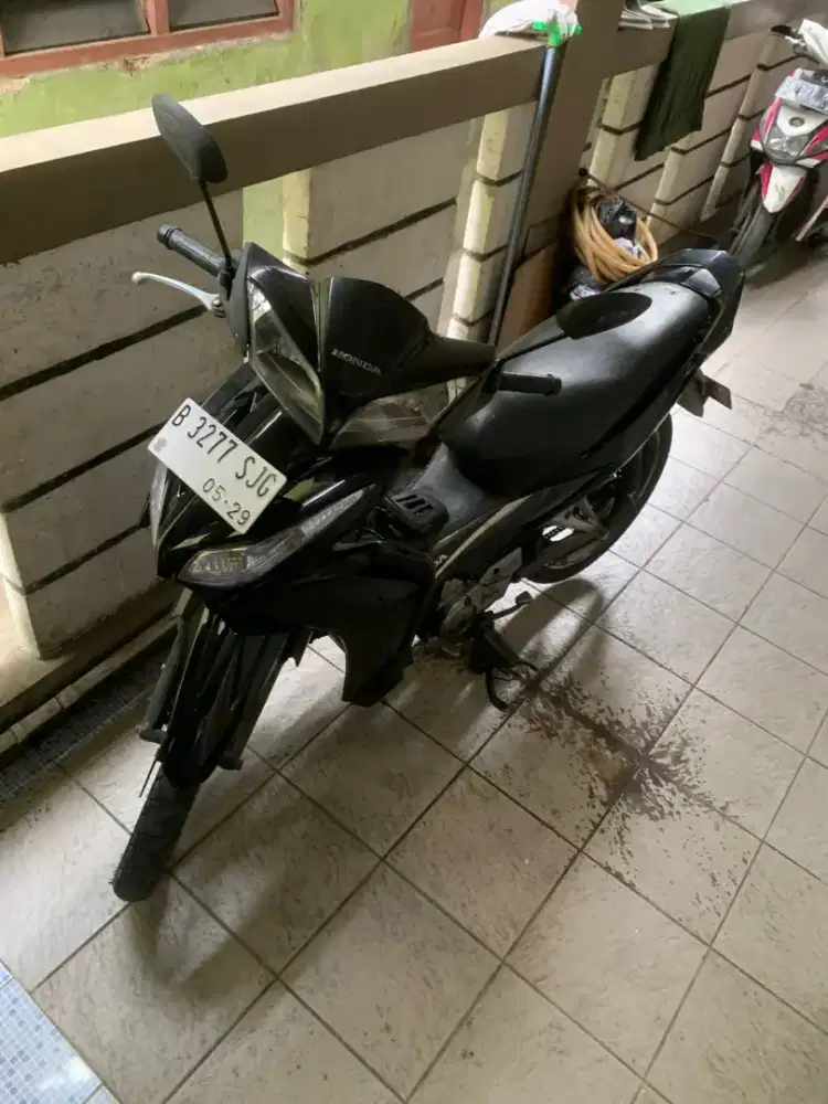 Honda blade 2013