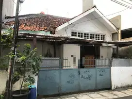 DIJUAL Rumah Tua di Kebon Jahe Jakarta Pusat