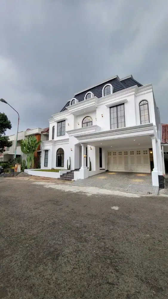 RUMAH PURI BINTARO AMERICAN CLASIC BRAND NEW DG PRIVATE SWIMMING POOL
