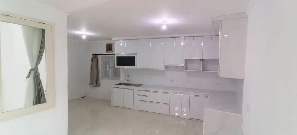 Dijual Rumah di Serpong Park