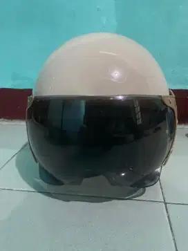 Jual cepat helm BIP PLAST kondisi mulus