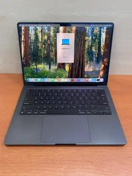 Second MacBook Pro M3 14 inch 2024 Ram 18GB SSD 1TB ex inter
