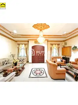 DIJUAL VILLA MEWAH DALAM KOMPLEK MERBAU MAS